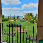 Sea Club & Grand Апартаменты *