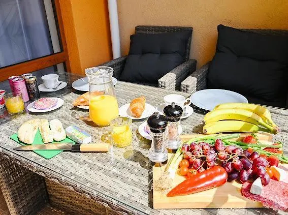 Sea Club & Grand Lejlighed *