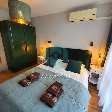 Апартамент Sea Club & Grand